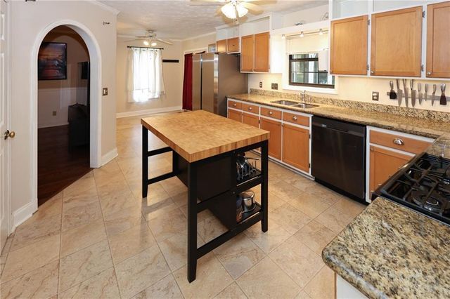 3129 N Woods Trail, Douglasville, GA 30135