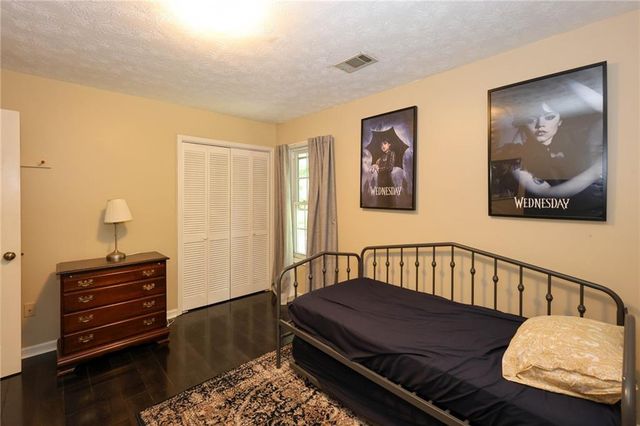 3129 N Woods Trail, Douglasville, GA 30135