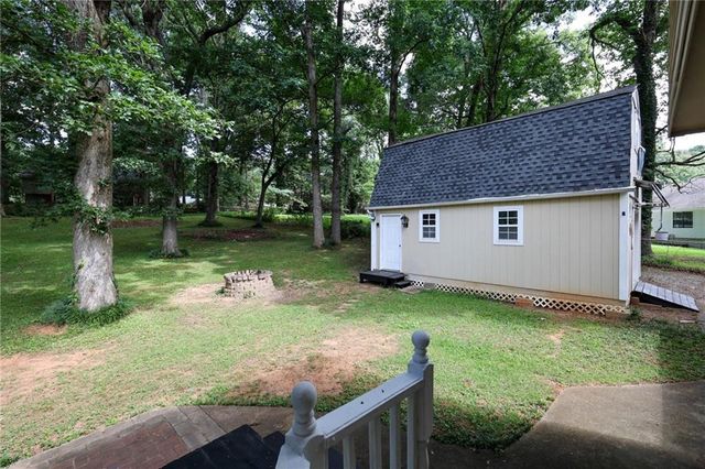 3129 N Woods Trail, Douglasville, GA 30135
