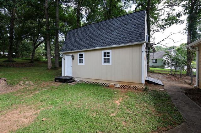3129 N Woods Trail, Douglasville, GA 30135