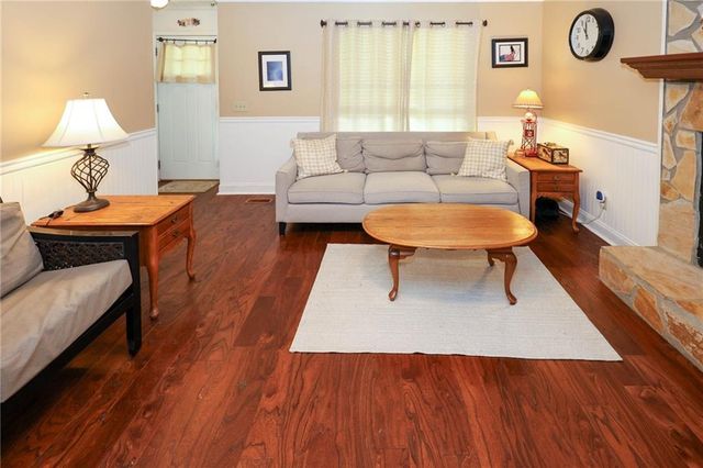 3129 N Woods Trail, Douglasville, GA 30135