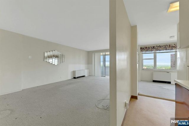 2000 Linwood Avenue 15 H, Fort Lee, NJ 07024