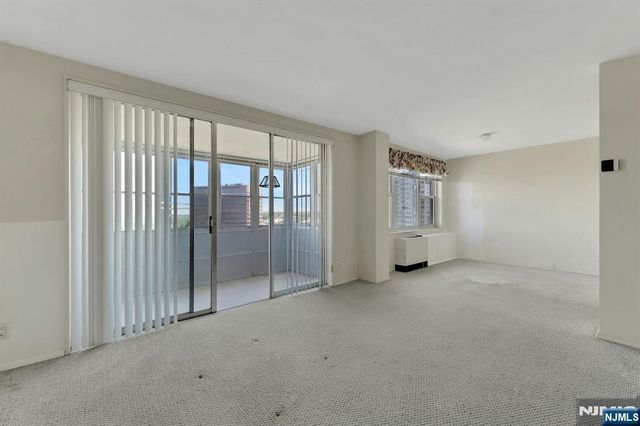 2000 Linwood Avenue 15 H, Fort Lee, NJ 07024