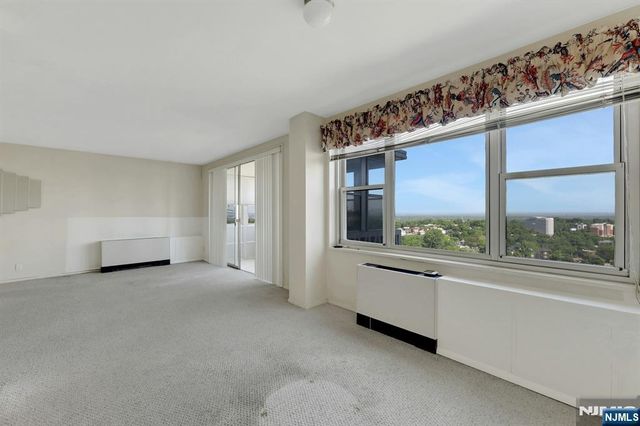 2000 Linwood Avenue 15 H, Fort Lee, NJ 07024
