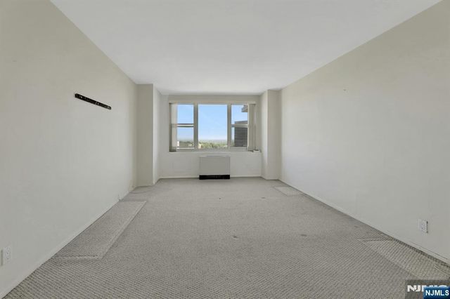 2000 Linwood Avenue 15 H, Fort Lee, NJ 07024