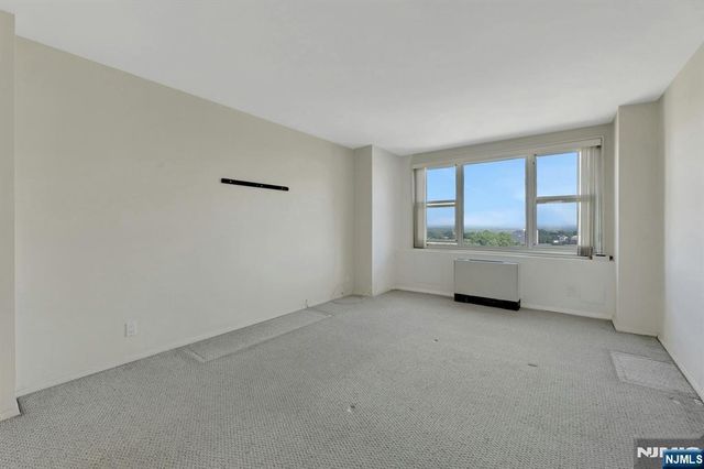 2000 Linwood Avenue 15 H, Fort Lee, NJ 07024