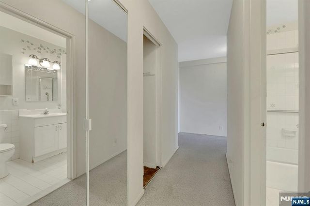 2000 Linwood Avenue 15 H, Fort Lee, NJ 07024