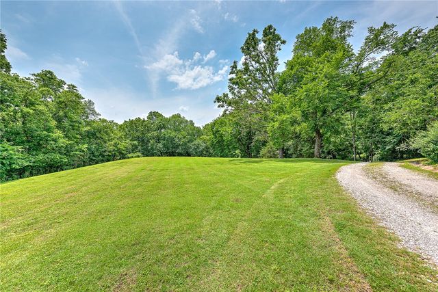 16247 Scotsdale Drive, Bella Vista, AR 72715