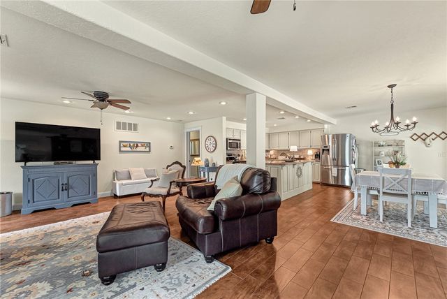 16247 Scotsdale Drive, Bella Vista, AR 72715