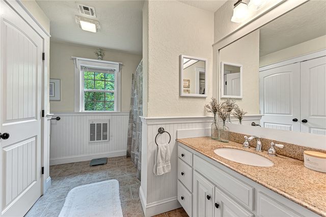 16247 Scotsdale Drive, Bella Vista, AR 72715