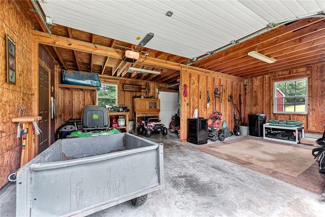 16247 Scotsdale Drive, Bella Vista, AR 72715