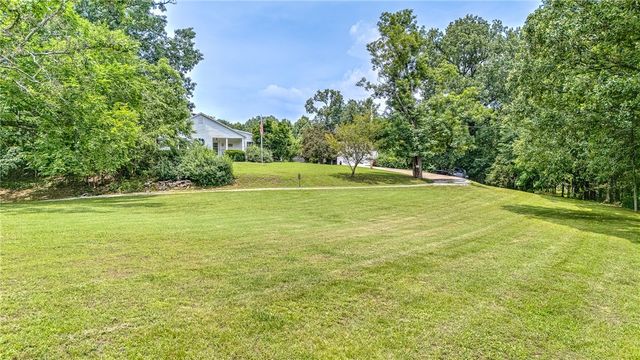 16247 Scotsdale Drive, Bella Vista, AR 72715