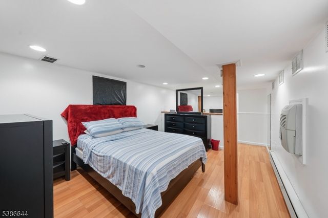 48 Perry St, Belleville Twp., NJ 07109