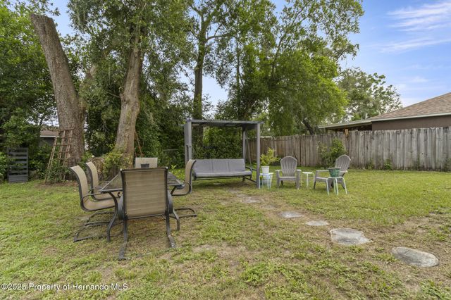27286 Warner Avenue, Brooksville, FL 34602
