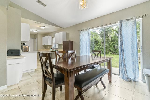 27286 Warner Avenue, Brooksville, FL 34602