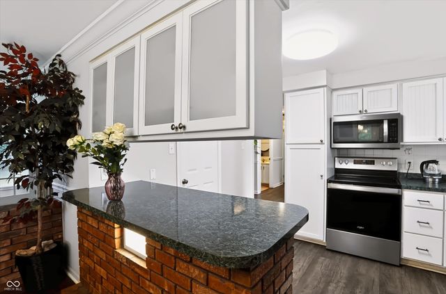 7105 Hague Road, Indianapolis, IN 46256