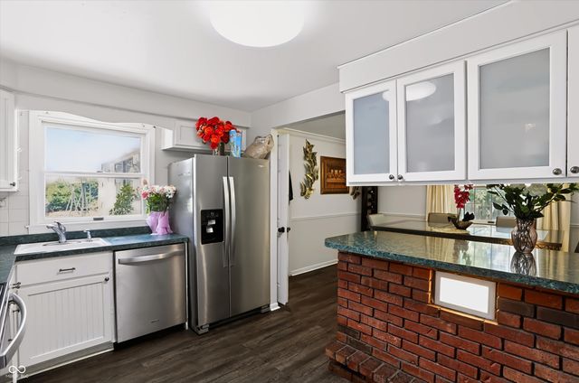 7105 Hague Road, Indianapolis, IN 46256