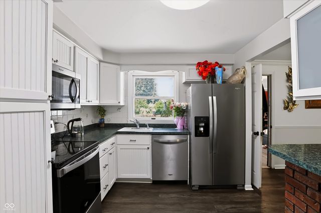 7105 Hague Road, Indianapolis, IN 46256