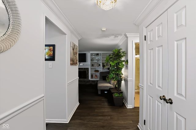7105 Hague Road, Indianapolis, IN 46256