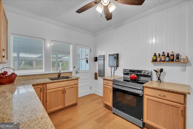 425 S 3rd Street, Vienna, GA 31092