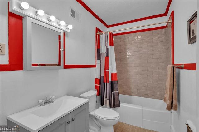 425 S 3rd Street, Vienna, GA 31092