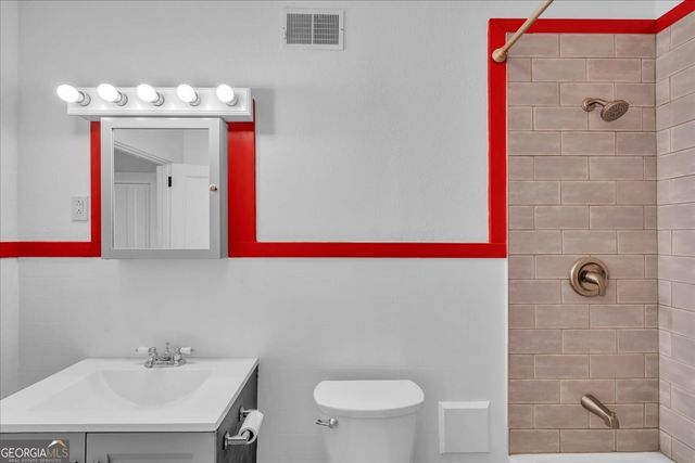 425 S 3rd Street, Vienna, GA 31092