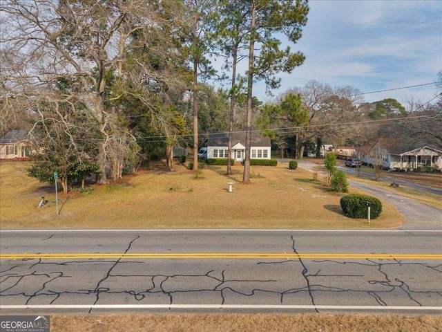 425 S 3rd Street, Vienna, GA 31092
