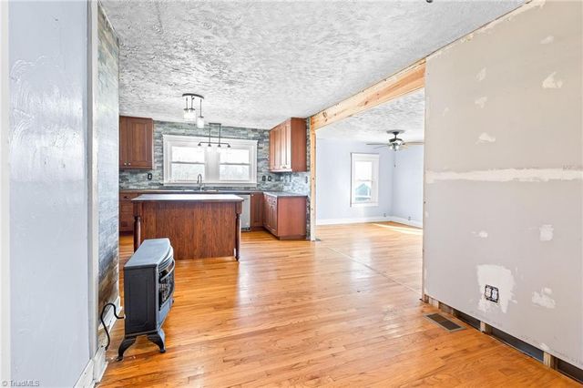 1579 Lake Road, Thomasville, NC 27360