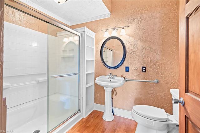 1579 Lake Road, Thomasville, NC 27360