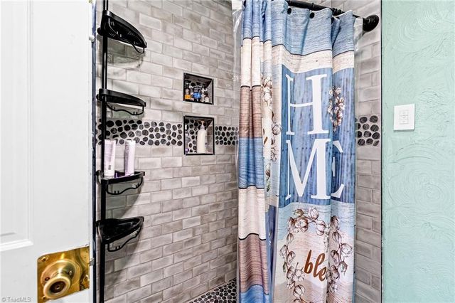 1579 Lake Road, Thomasville, NC 27360