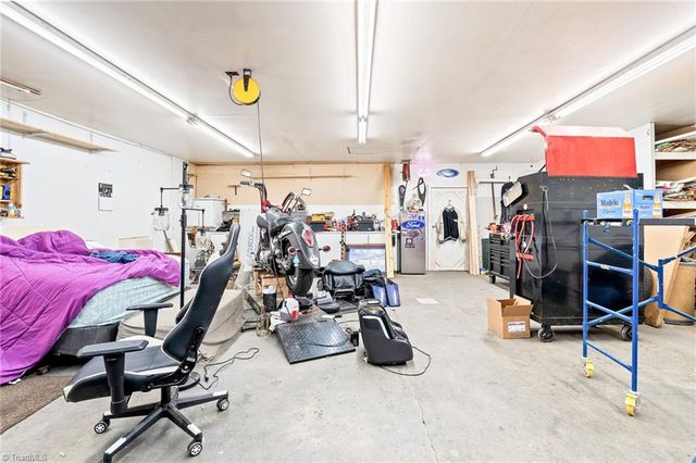 1579 Lake Road, Thomasville, NC 27360