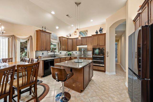 9613 Crestview Drive, Denton, TX 76207