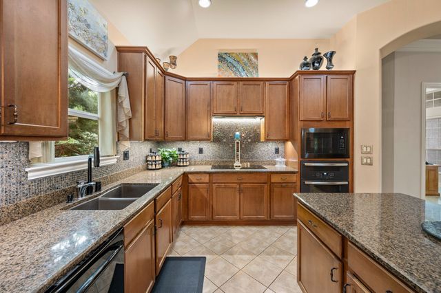 9613 Crestview Drive, Denton, TX 76207