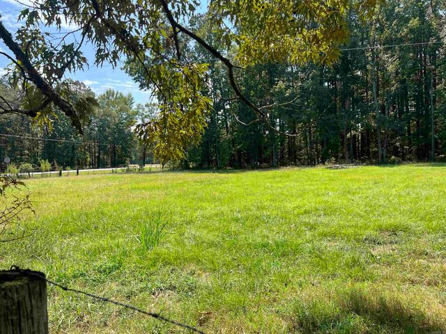 412 Highway 104, White Hall, AR 71602