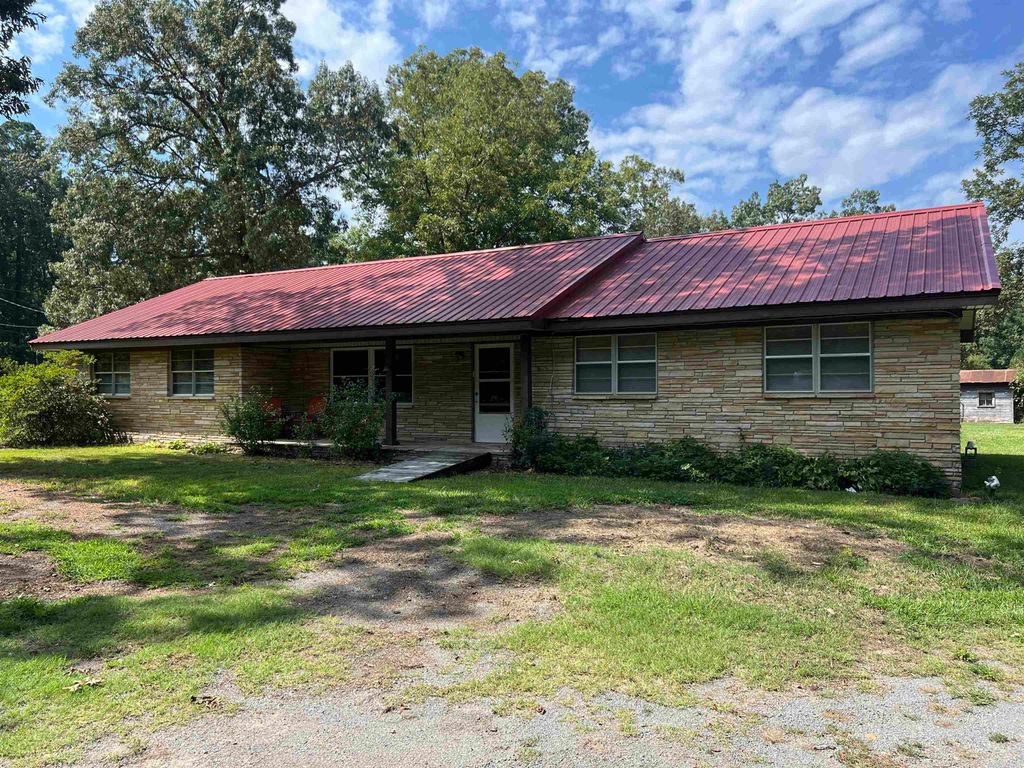 412 Highway 104, White Hall, AR 71602