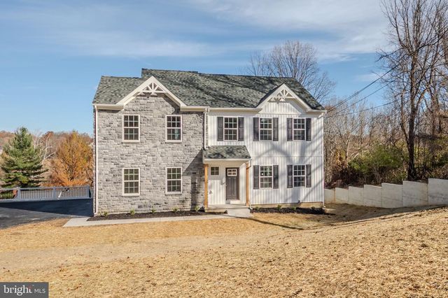 6 SHELDON DR, Newark, DE 19711