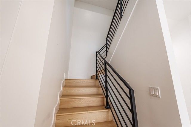 5209 W 20th Street A, Los Angeles, CA 90016