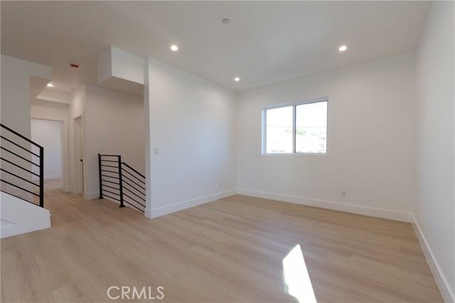 5209 W 20th Street A, Los Angeles, CA 90016