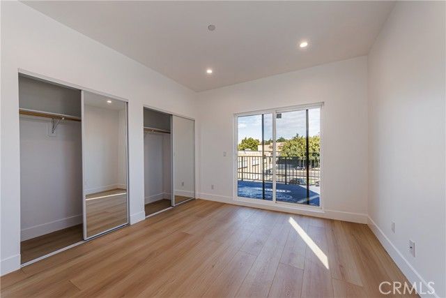 5209 W 20th Street A, Los Angeles, CA 90016