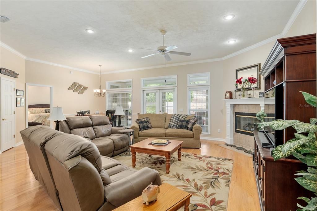 Image 13 of property listing at Address unavailable.