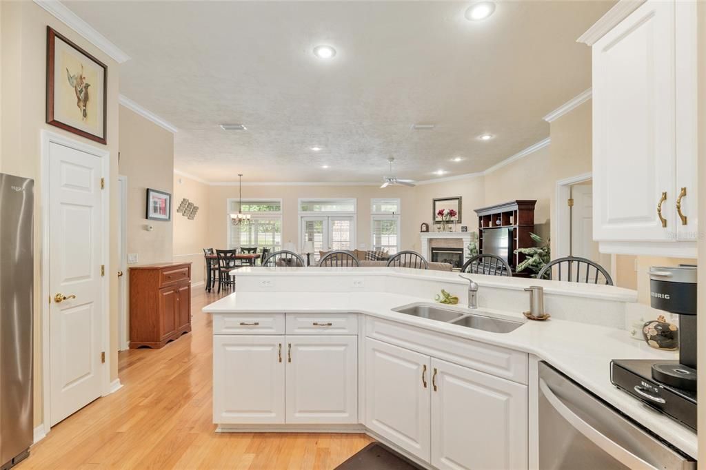 Image 29 of property listing at Address unavailable.