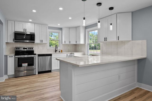 160 CHURCH RD, North Wales, PA 19454