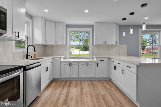 160 CHURCH RD, North Wales, PA 19454