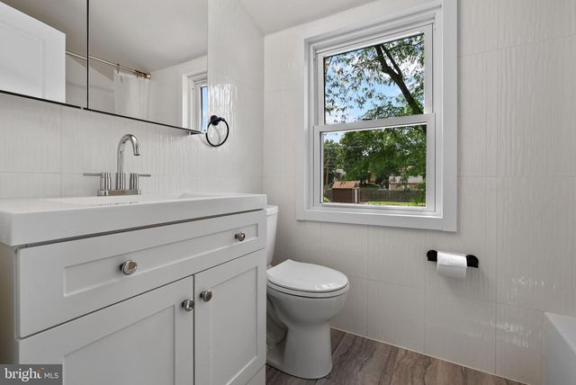 160 CHURCH RD, North Wales, PA 19454