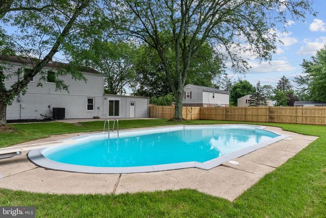 160 CHURCH RD, North Wales, PA 19454