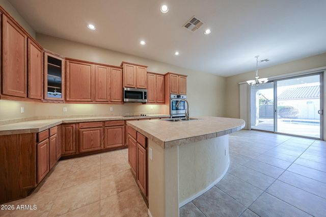 3113 E BOSTON Street, Gilbert, AZ 85295