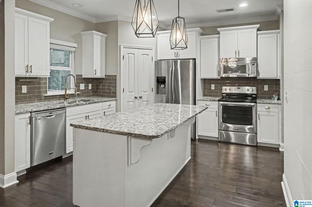 833 MADISON LANE, Helena, AL 35080
