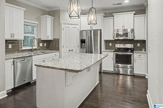 833 MADISON LANE, Helena, AL 35080