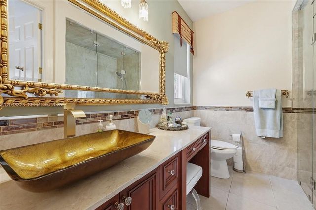 1282 Grant Ct, Hollywood, FL 33019