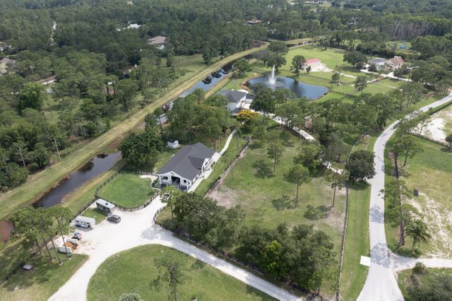 13230 Running Water Road, Palm Beach Gardens, FL 33418